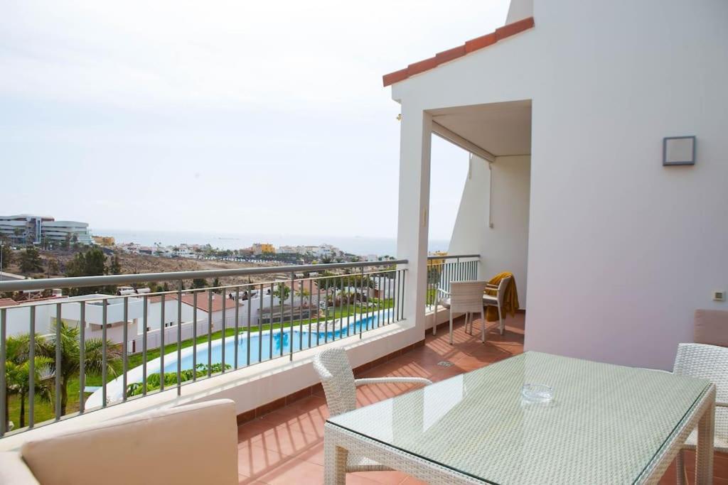 2 Bedrooms Apartment In Magnolia Golf Resort, La Caleta Costa Adeje  Exterior photo