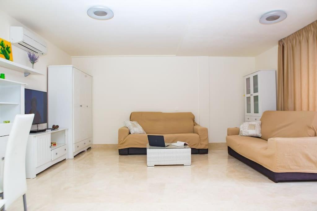 2 Bedrooms Apartment In Magnolia Golf Resort, La Caleta Costa Adeje  Exterior photo