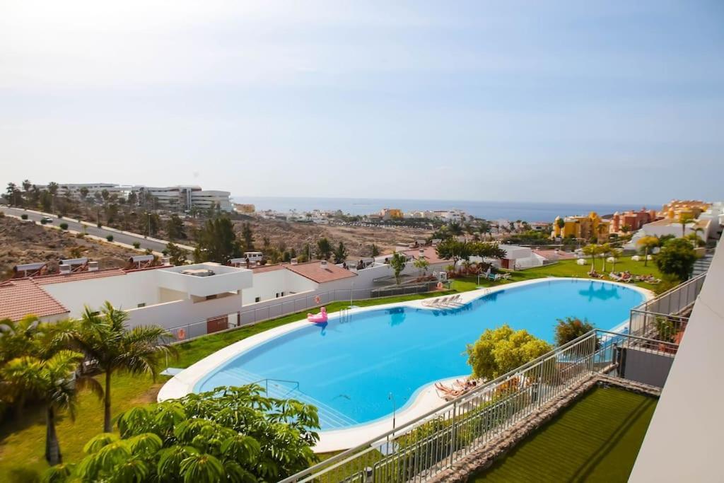 2 Bedrooms Apartment In Magnolia Golf Resort, La Caleta Costa Adeje  Exterior photo