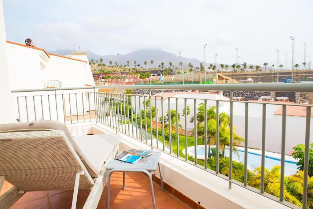 2 Bedrooms Apartment In Magnolia Golf Resort, La Caleta Costa Adeje  Exterior photo